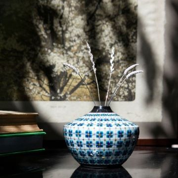 Japanese vase ICHIRINIKE HANAKOMON