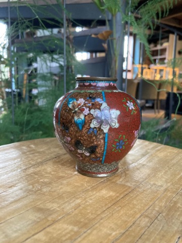 Starožitná japonská váza cloisonné, období Meidži (19. stol)