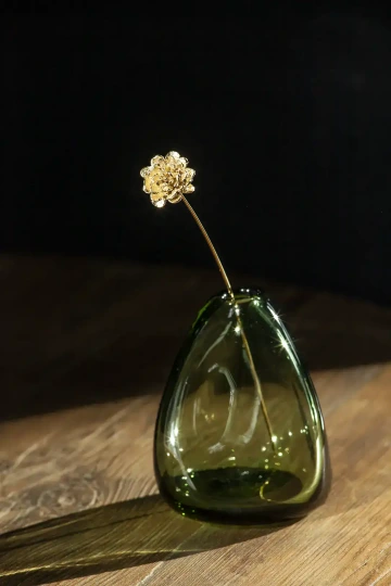 GIYOU flower made of gold in a glass vase, Christmas gift