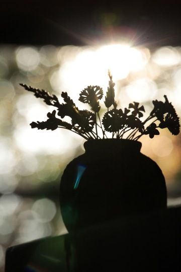 Vase with silver flowers GIYOU