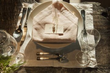 One silver flower as a wedding table decoration