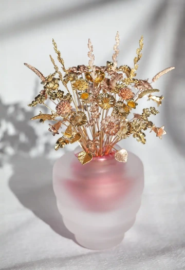 Unique bouquet Love of 60 gold flowers, an exceptional gift for woman