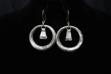Stříbrné náušnice