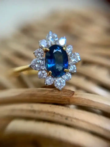 Prsten se safírem