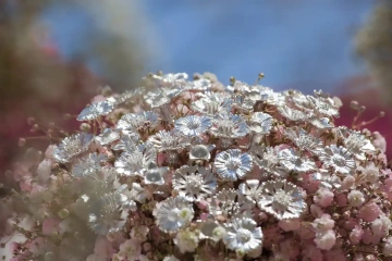 Unique silver wedding bouquet