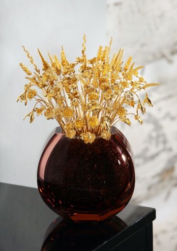 Large bouquet of golden flowers made of 24K gold in a Moser vase, luxury home decoration